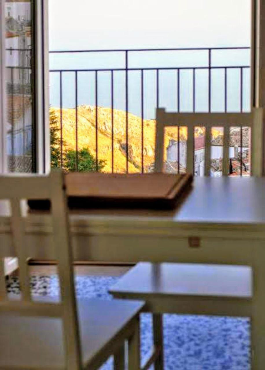 Suite Rotari - Appartamento con vista Monte SantʼAngelo Esterno foto