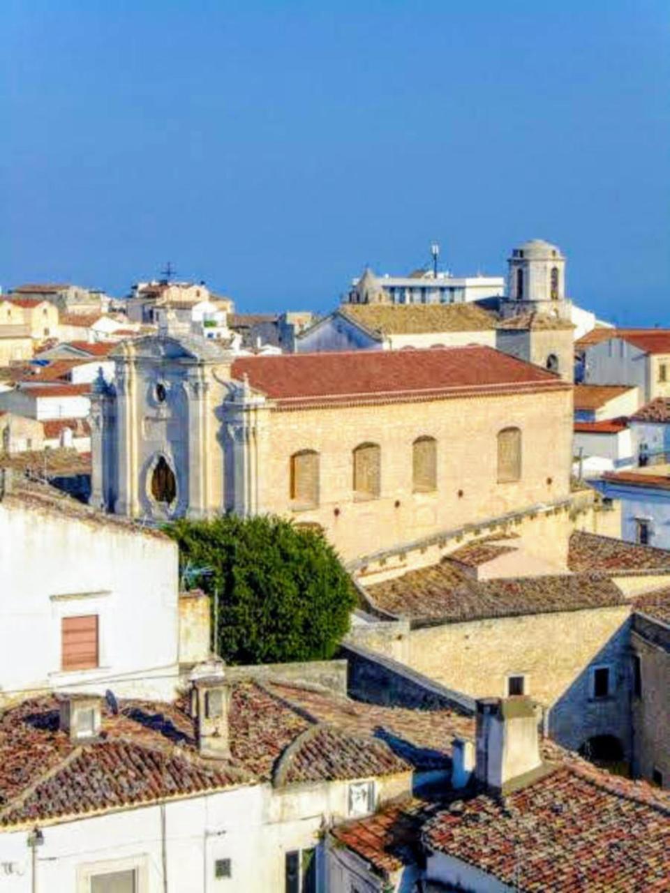 Suite Rotari - Appartamento con vista Monte SantʼAngelo Esterno foto