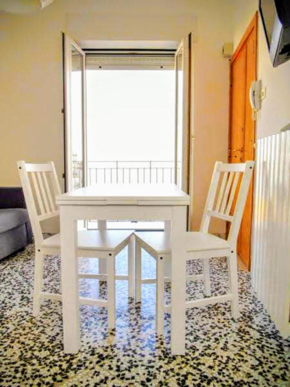 Suite Rotari - Appartamento con vista Monte SantʼAngelo Esterno foto